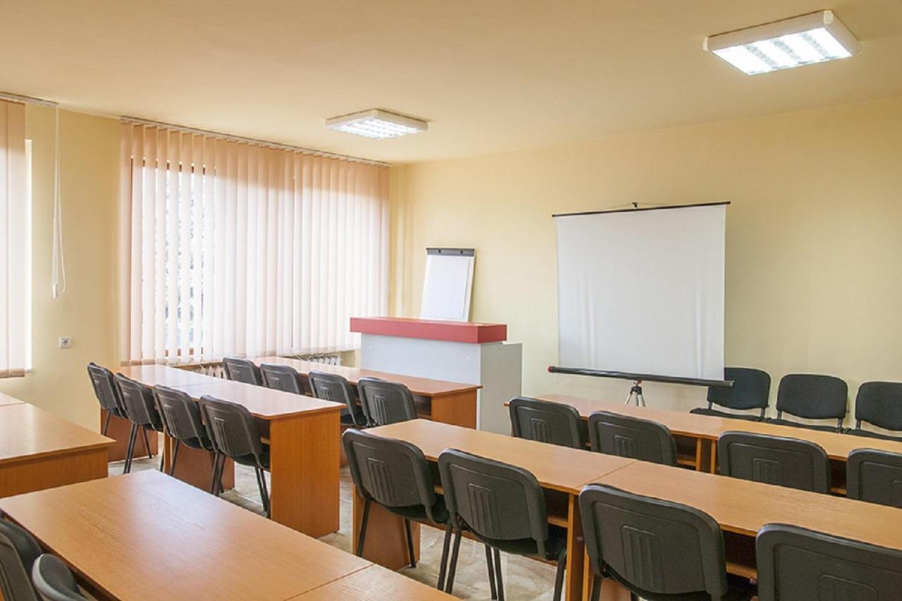Apart Hotel Central Razgrad المظهر الخارجي الصورة