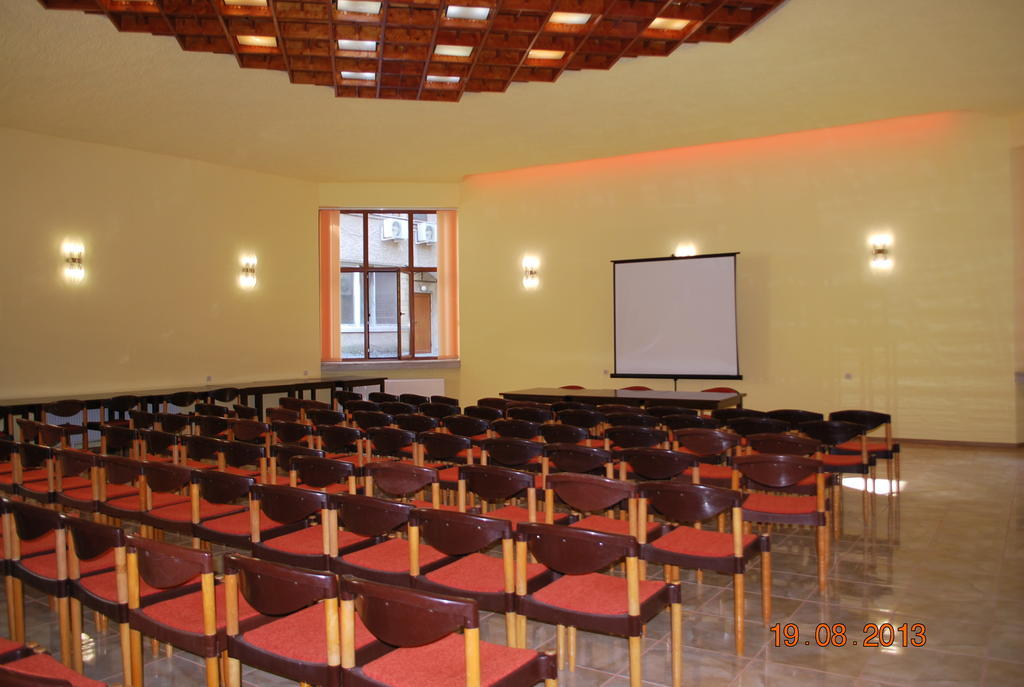 Apart Hotel Central Razgrad المظهر الخارجي الصورة